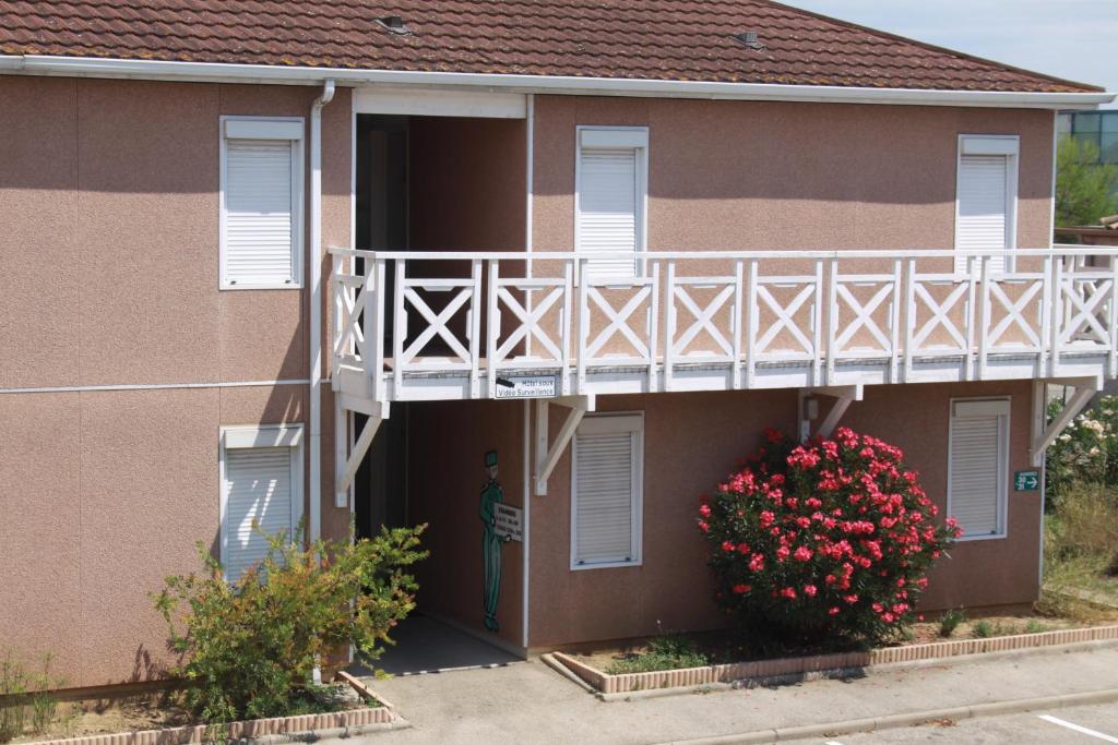 Fasthotel Nimes 卡萨尔格斯 外观 照片