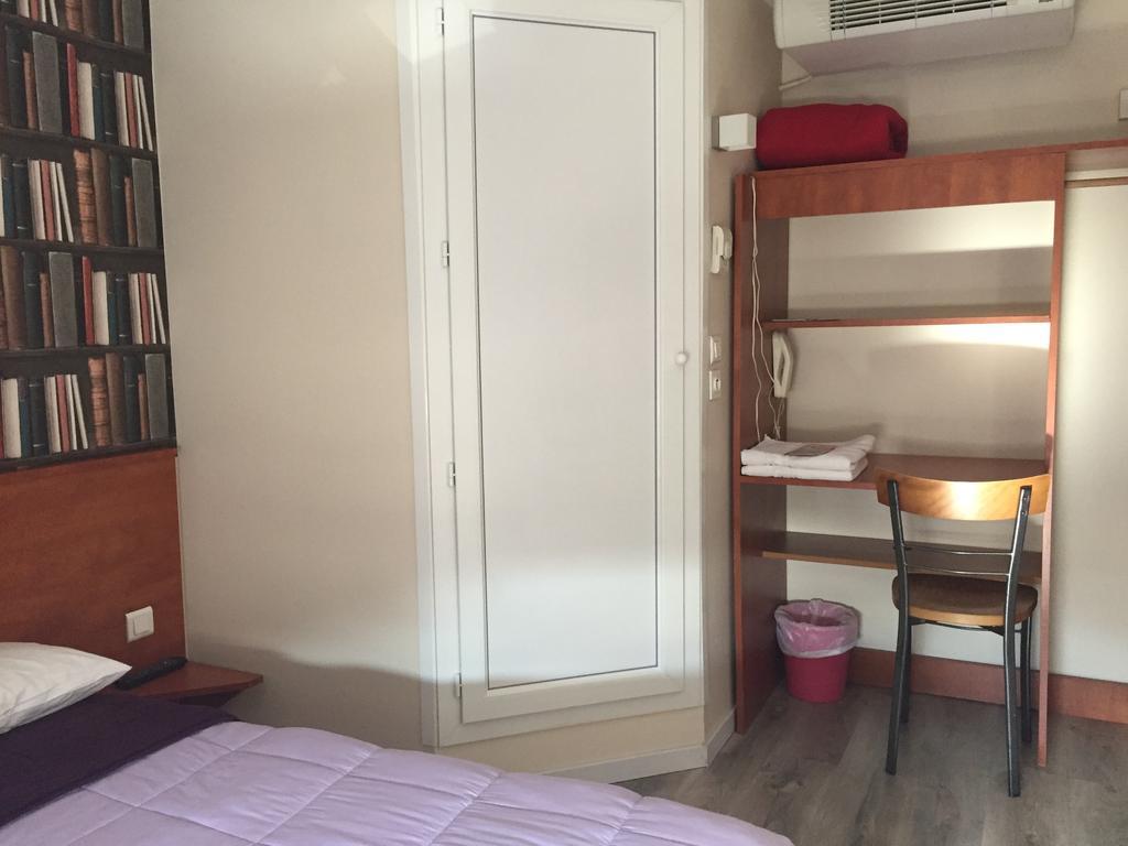 Fasthotel Nimes 卡萨尔格斯 客房 照片